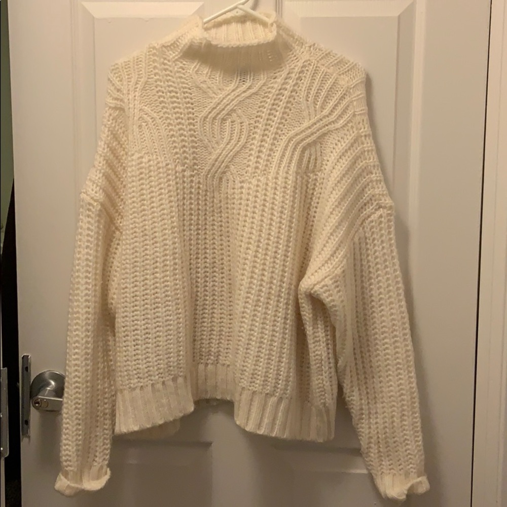Cream colored cable knit mock neck aerie sweater